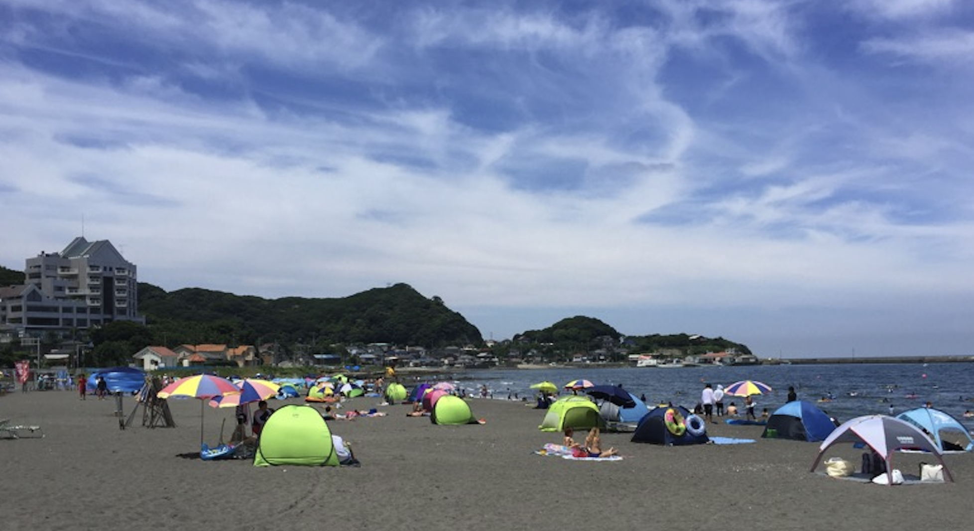 波左間海水浴場の夏の様子
